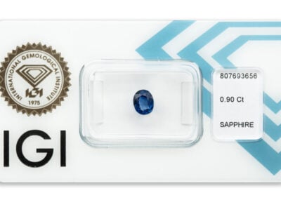 safír 0.90ct deep blue (původ: Madagaskar) s IGI certifikátem