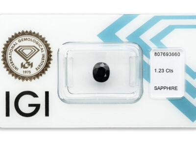 safír 1.23ct deep blue s IGI certifikátem