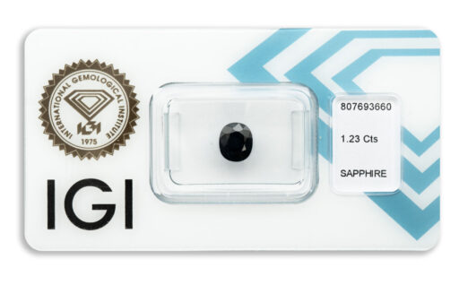 safír 1.23ct deep blue s IGI certifikátem