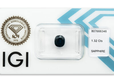 safír 1.32ct deep blue (původ: Austrálie) s IGI certifikátem