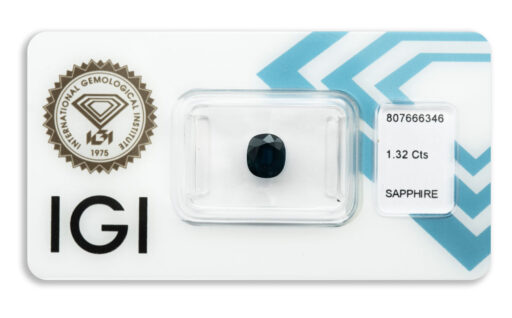 safír 1.32ct deep blue (původ: Austrálie) s IGI certifikátem