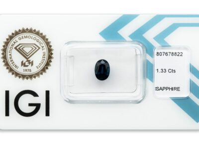 safír 1.33ct deep blue (původ: Austrálie) s IGI certifikátem