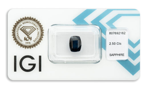 safír 2.50ct deep blue (tepelně neupraven) s IGI certifikátem