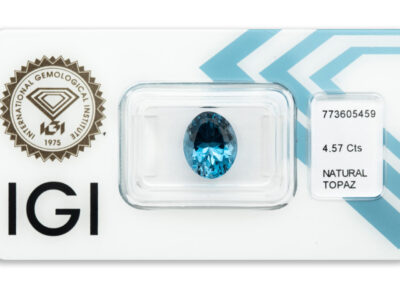 topaz 4.57ct deep blue s IGI certifikátem