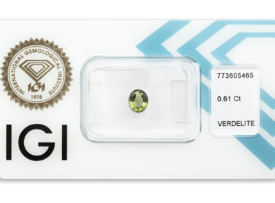 verdelit 0.61ct deep green s IGI certifikátem